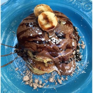 Pancakes με σοκολάτα στο Otto Resto Bar στην Αθήνα
