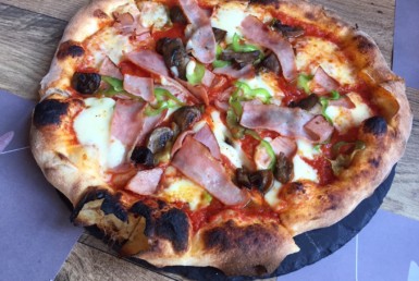 Πίτσα Speciale στο La Gratella στο Χαλάνδρι