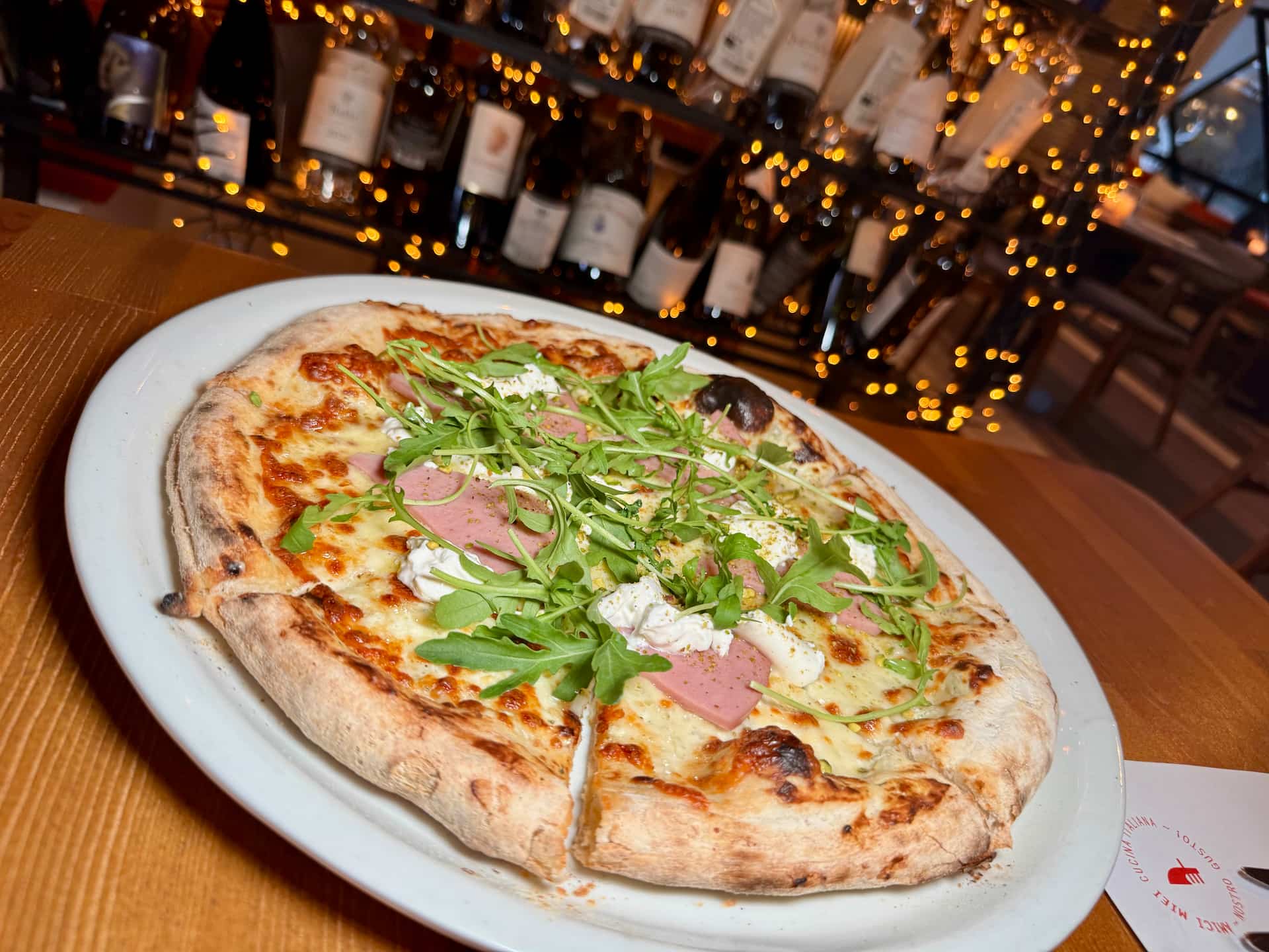 Pizza Mortadella στο Amici Miei Δροσιά